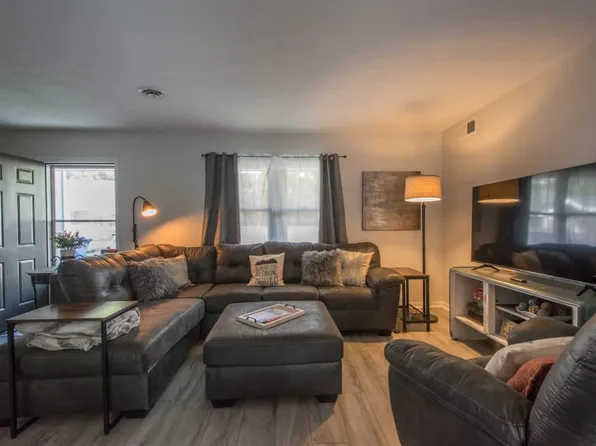 419 4th Ave W #Id1597182p, Hendersonville, NC 28739