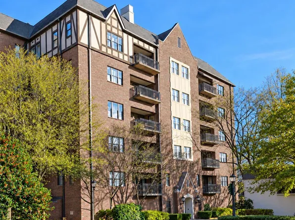 526 Olde English Ln #526, Birmingham, AL 35223