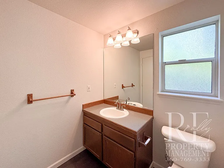 4618 NW Bernard St — Photo 23