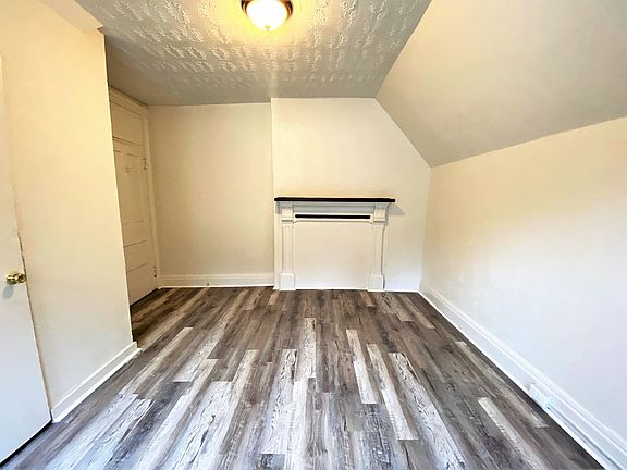 5th image of 5504 Margaretta St Floor 3