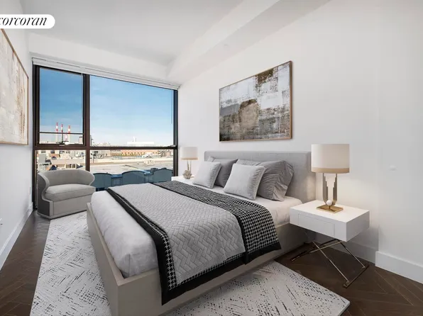 11-12 44th Drive image 10 of 13