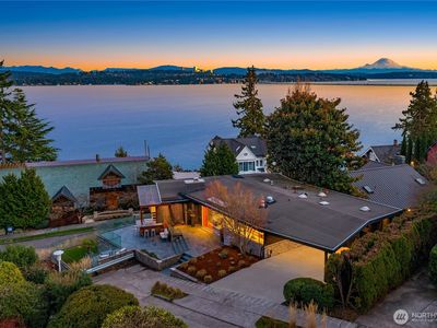 5323 NE 42nd Street, Seattle, WA, 98105