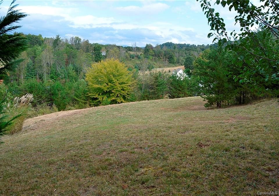 1st image of 7 Ivy Crest Ln #8