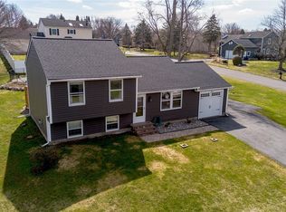 129 Bent Tree Ln, Baldwinsville, NY 13027