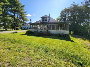 21 Mills Rd, Newcastle, ME 04553