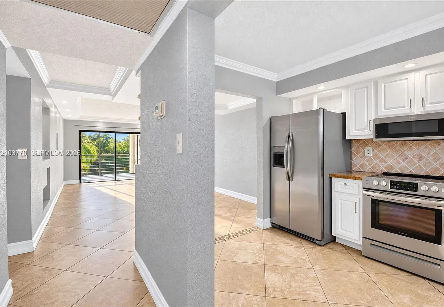 9440 SW 8th St — Photo 4