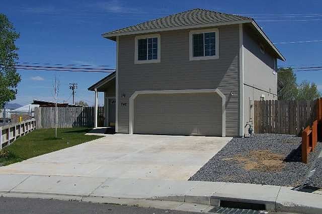 1st image of 740 Gem Dr