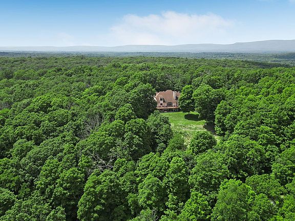 3rd image of 250 Corbett Road