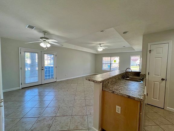 3rd image of 327 Windridge Dr #327