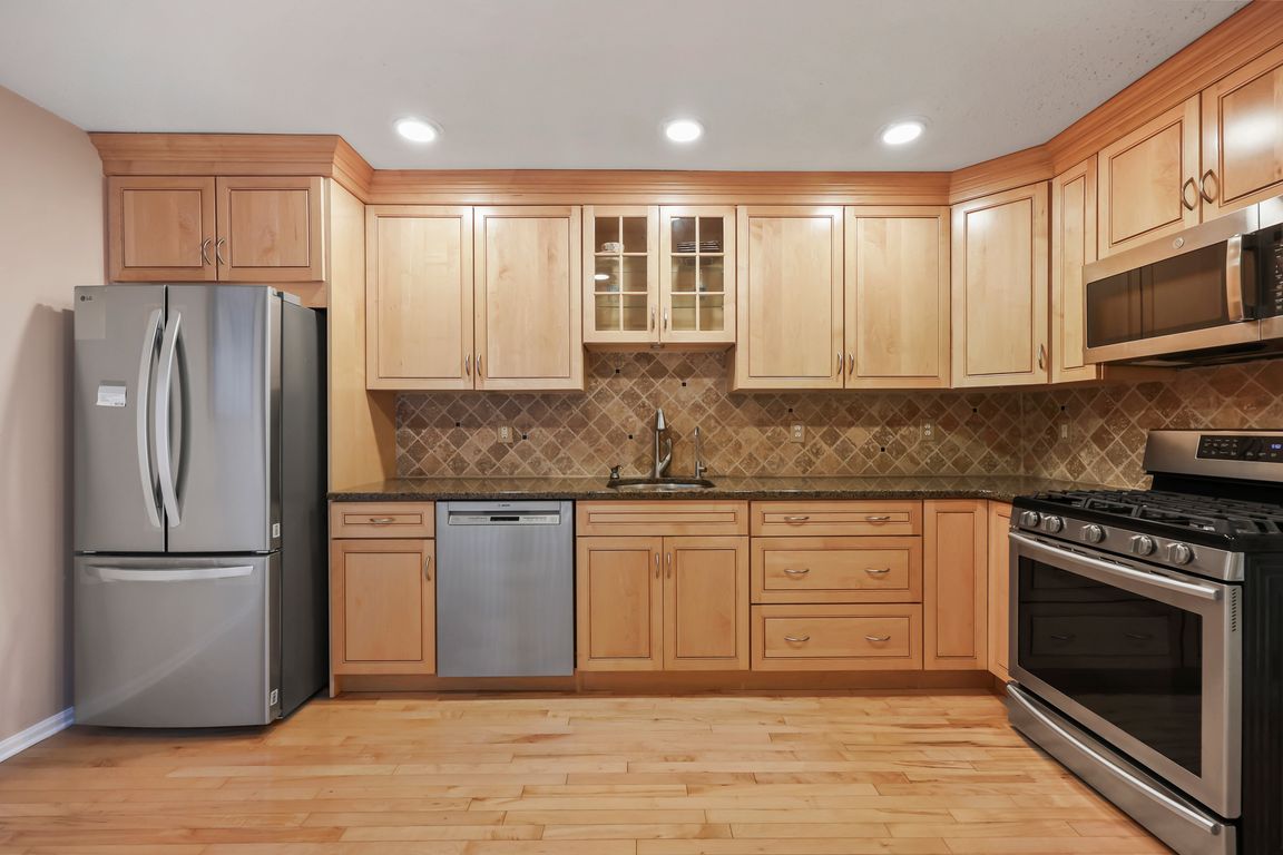 next background image