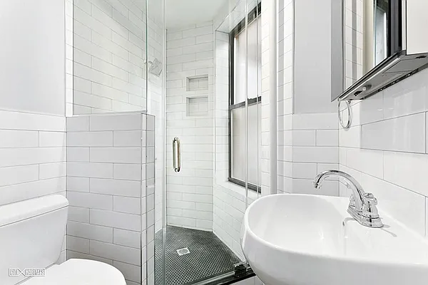 Rented by Corcoran | media 18