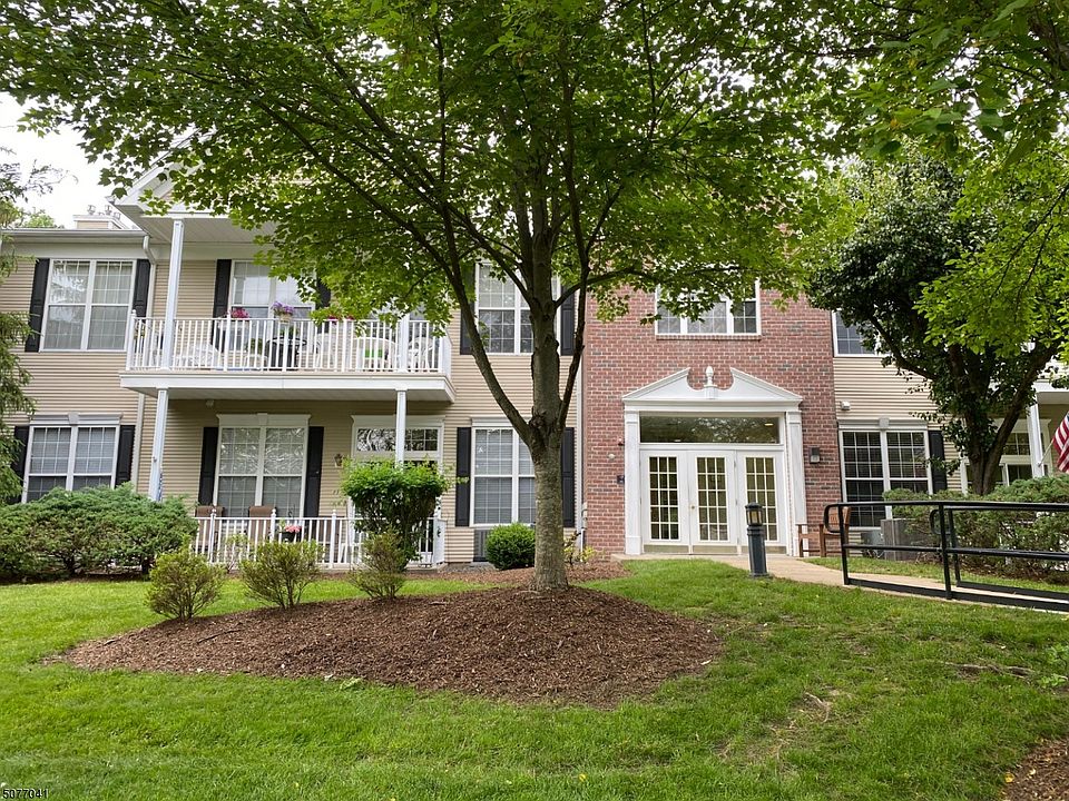 1st image of 803 Four Seasons Dr