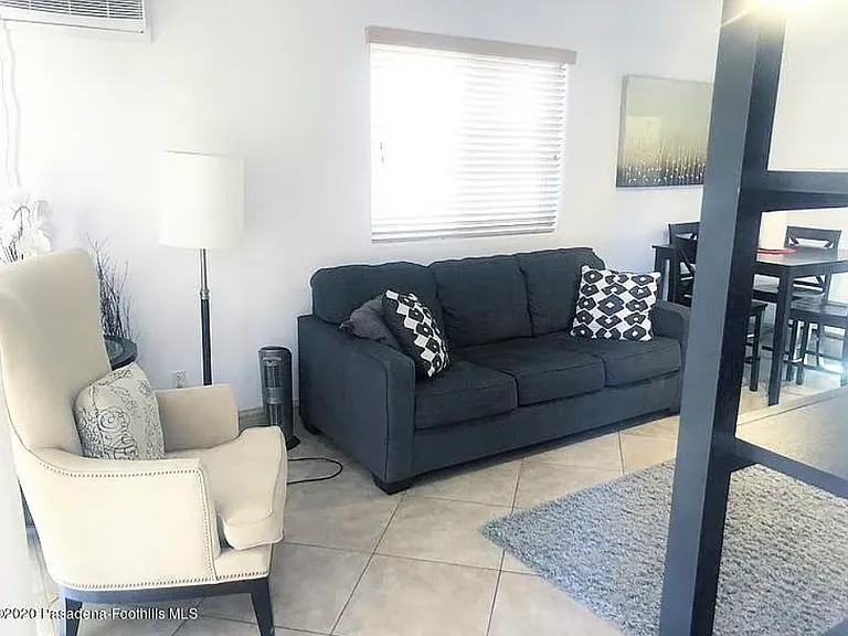 748 1/2 N La Jolla Ave #1/2 — Photo 2