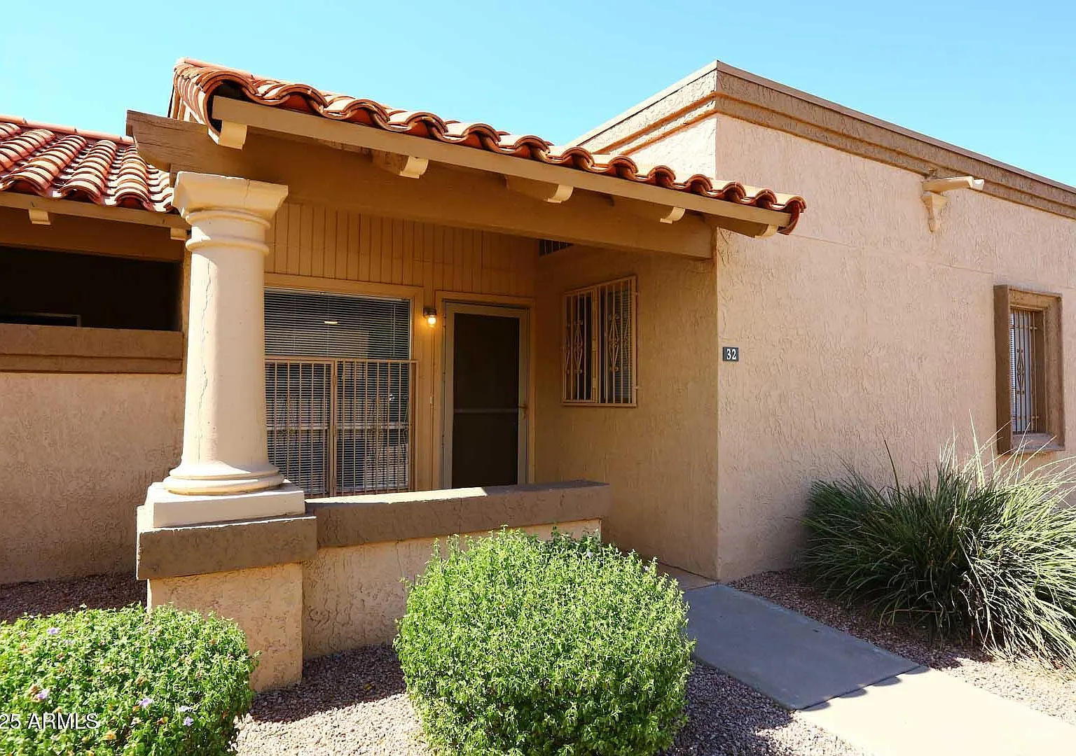 2 bed, 2.0 bath, 1075 sqft, $1,750 — Photo 1