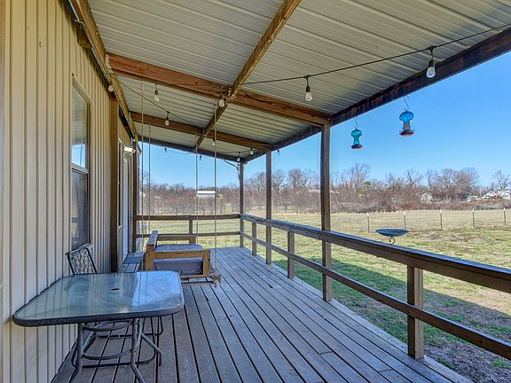 2nd image of 580 S Farm Road 89