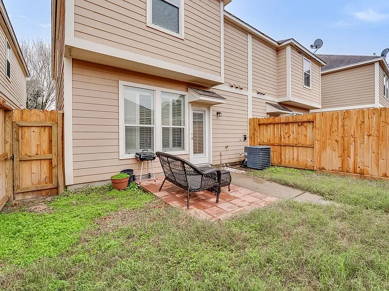 8018 Grow Ln — Photo 19