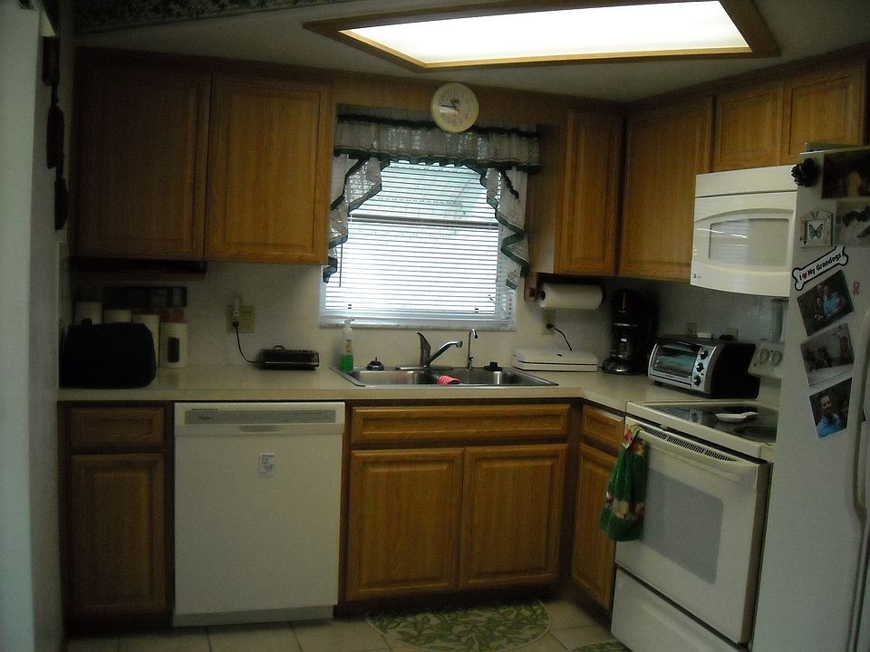 2nd image of 1248 Viking Dr