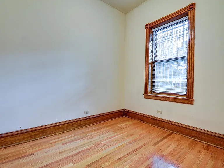 2247 N Lincoln Ave #2 — Photo 11