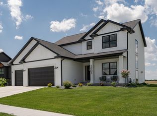 3863 Galaxy Dr SW, Rochester, MN 55902