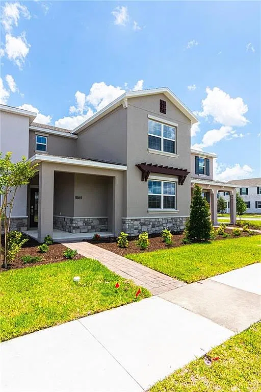 4 bed, 2.5 bath, 1858 sqft, $2,850 — Photo 2