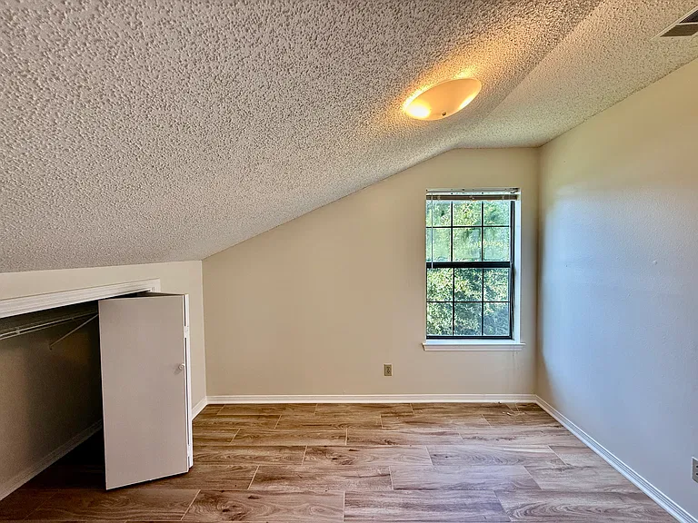 1516 Portside Dr — Photo 20