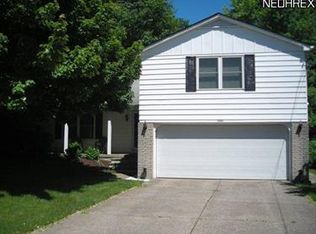 4561 W 210th St, Fairview Park, OH 44126