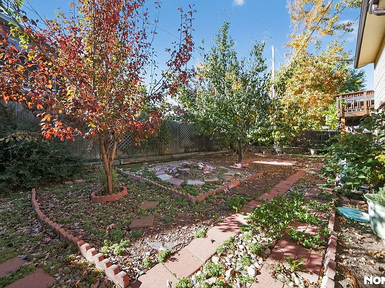 13432 W Alaska Pl — Photo 30