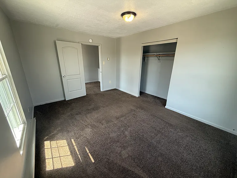 500 Straley Ave #2 — Photo 8