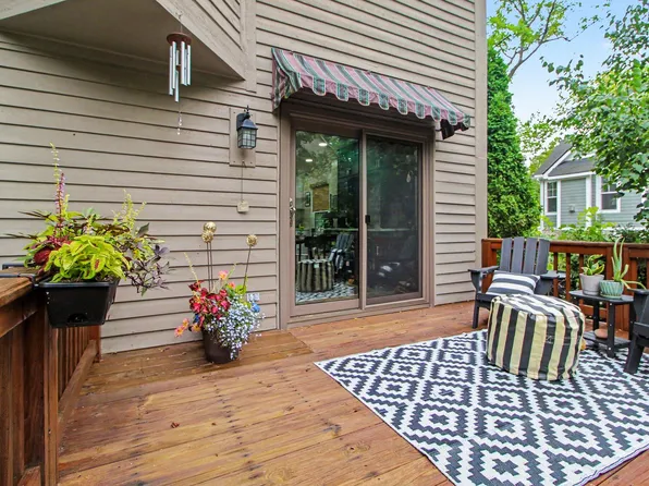 592 S 7th St, Ann Arbor, MI 48103