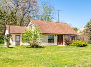 51266 Leach Rd, Dowagiac, MI 49047