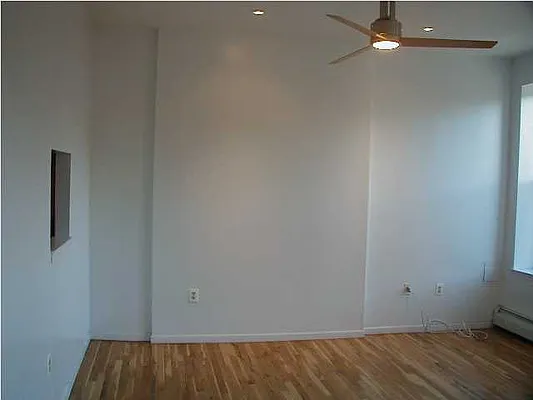 Rented by Harlem Lofts | media 51