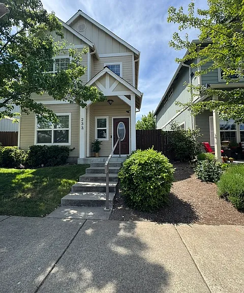 233 Wintersage Cir — Photo 1