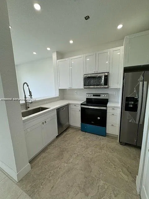 Shoma Homes At Country Cl — Photo 2