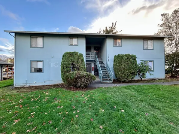 12400 SW Chaps Ct APT B, Beaverton, OR 97008