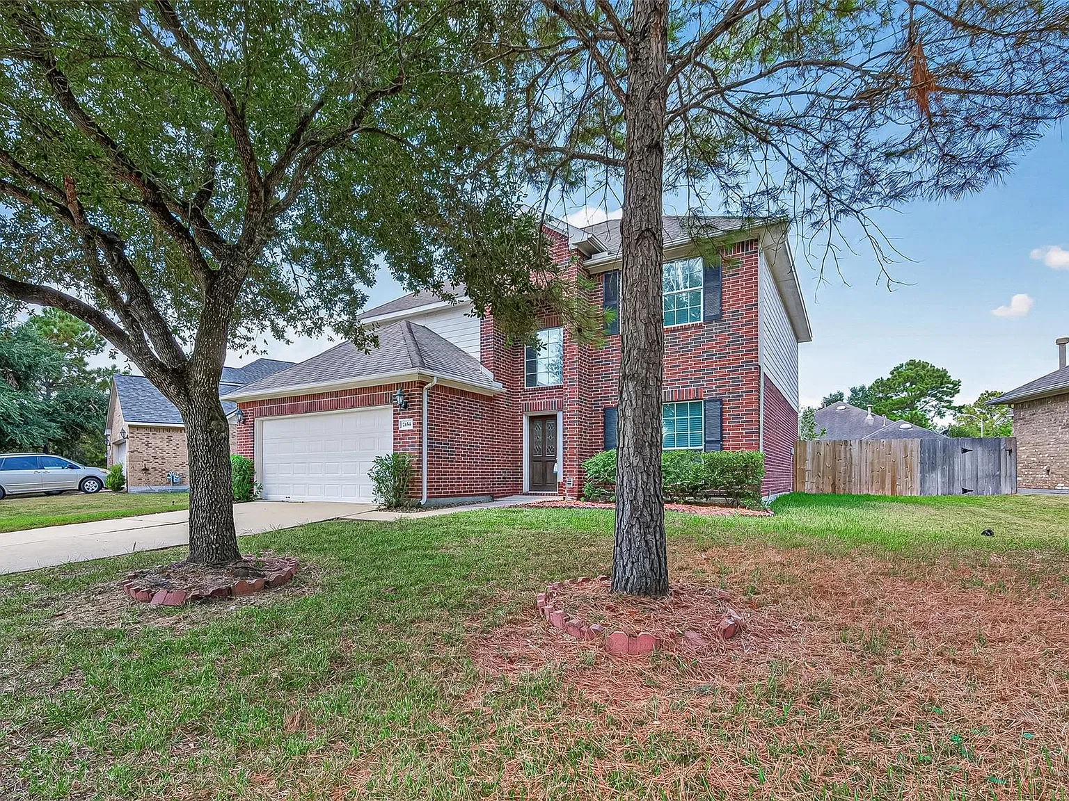 4 bed, 2.5 bath, 2450 sqft, $2,550 — Photo 3