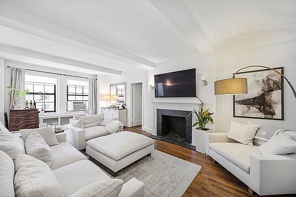 1st image of 15-17 Park Ave #6A