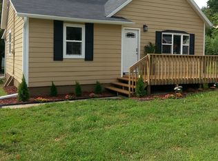 812 E 26th St, Des Moines, IA 50317