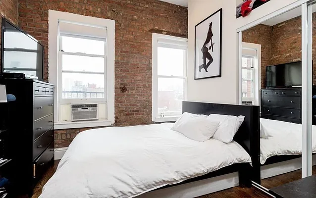 Rented by Douglas Elliman | media 15