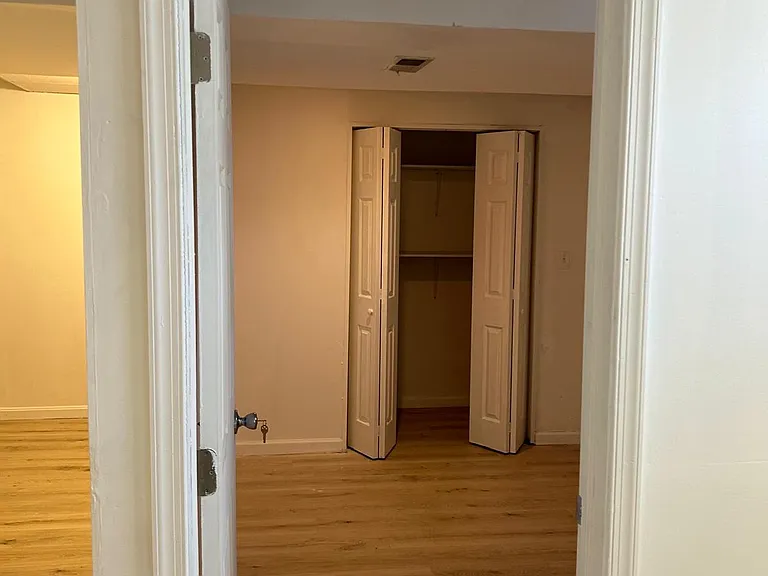 9213 Homestretch Ct — Photo 8