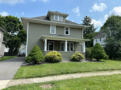 209 East Ave #2 Photo 1
