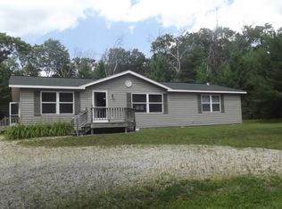 W5886 Blackhawk Rd, Wautoma, WI 54982