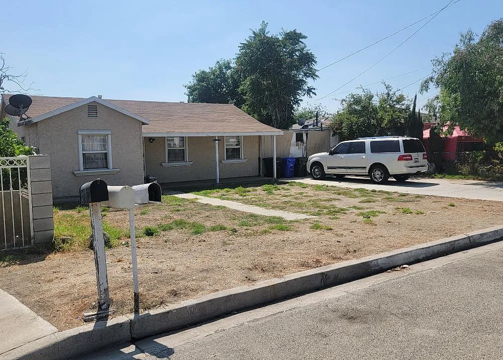 2 bed, 743 sqft, $2,050 — Photo 3