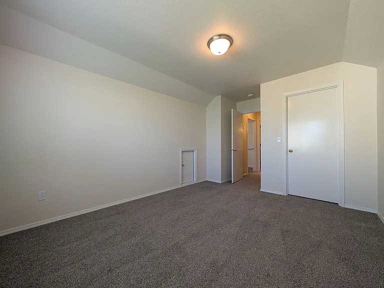 686 Oakdale Ave — Photo 19