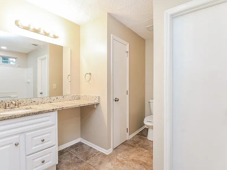 11609 Brockley Ct — Photo 11