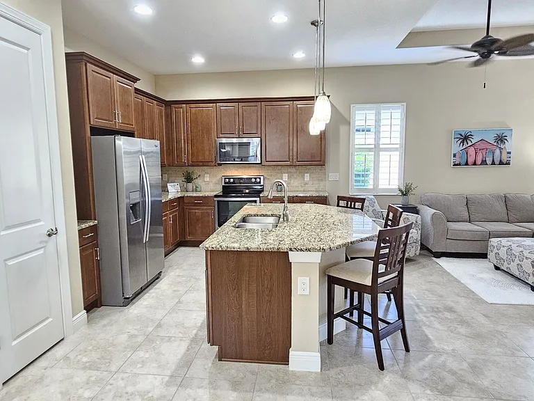 10361 Crooked Creek Dr — Photo 18