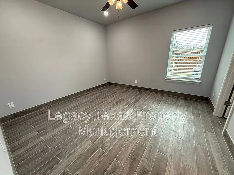 910 Fuller Ave #A — Photo 17