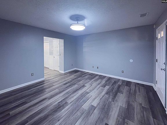5th image of 529 Summit Terrace Ct