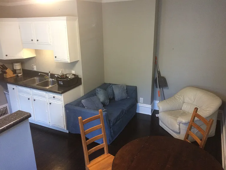 125 Farm St #2 — Photo 6