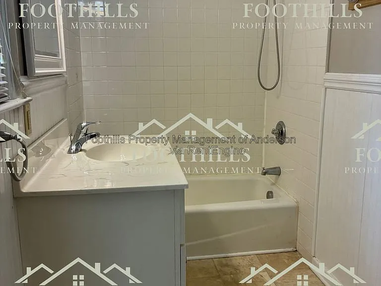 809 Wilson St — Photo 15