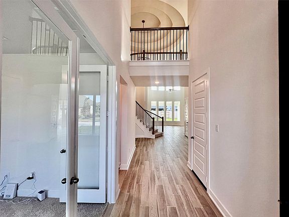 3rd image of 1139 Beals Creek St